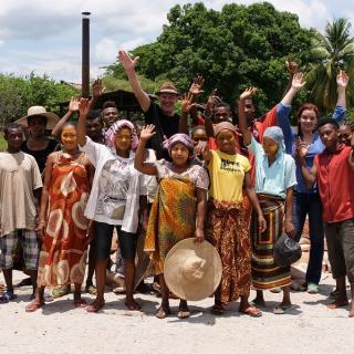 Josef Zotter mit Kakaobauern aus Madagaskar