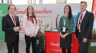 Die österreichische Bundesregierung lud Saubermacher als Aussteller zur Veranstaltung #InvestInAustria im Schloss Schönbrunn ein. Die österreichische Bundesregierung lud Saubermacher als Aussteller zur Veranstaltung #InvestInAustria im Schloss Schönbrunn ein.